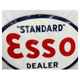 CLOSEUP PORC. STANDARD ESSO DEALER SIGN