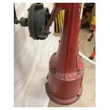 CLOSE UP EXTERNAL PUMP