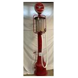 10G. FRY MAE WEST VISIBLE GAS PUMP