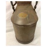 5G. STANDARD OIL GAS CAN