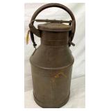 5G. STANDARD OIL GAS CAN