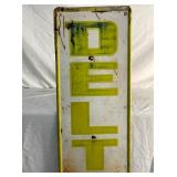 TOP VIEW DELTA TIRES VERTICAL SIGN 