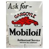 CLOSE UP DEALER SIGN W/GARGOYLE 