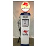 MOBILGAS CONTEMPORARY GAS PUMP
