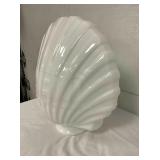 RIGHTSIDE CONTEMPORARY SHELL GLOBE