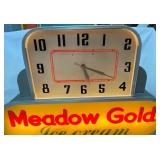 CLOSE UP MEADOW GOLD ICE CREAM