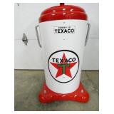 CLOSEUP TEXACO CADDY