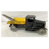 CLOSEUP OTHERSIDE METALCRAFT TOW TRUCK 