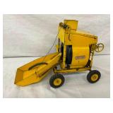 MODEL TOYS CONCRETE MIXER