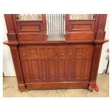 BOTTOM FRONT W/RAISED PANELS 