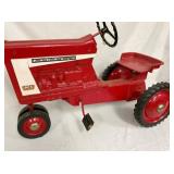 CLOSEUP PEDAL TRACTOR