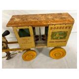 BORDENS FARM PRODUCTS TOY W/ HORSE