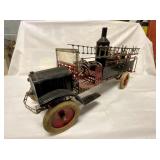 FRONT VIEW ERECTOR FIRE TRUCK