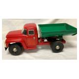 21X8 EARLY DUMP TRUCK TOY