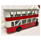 CLOSE UP SIDE 2 TRIANGTOIS TOUR BUS