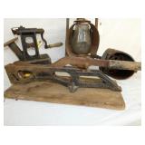 VIEW 3 EARLY TOBACCO CUTTER