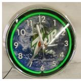 7UP NEON ROUND 15IN CLOCK