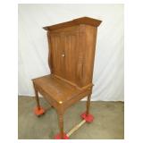 VIEW 3 W/PANALE DOORS/CROWN 