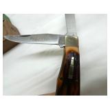 VIEW 3 CLOSE UP HANDLE