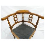 VIEW 2 NICE CORNER CHAIR