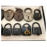 VIEW 3 NICE COLLECTION EARLY LOCKS