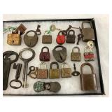 VIEW 3 NICE COLLECTION EARLY LOCKS