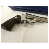 VIEW 3 NEVER FIRED W/WOODEN GRIPS 