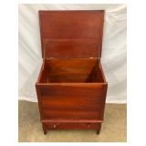 LIFT TOP SUGAR CHEST