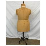 BACKVIEW MODEL FORM CO.