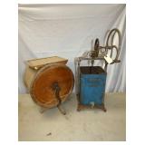 WOODEN BARREL CHURN, DAZEY CHURN
