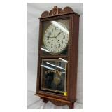 VIEW 3 REGULATOR CALENDAR CLOCK