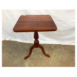 HEART PINE CANDLE STAND
