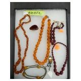 COLLECTION EARLY AMBER JEWELRY