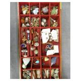 VINTAGE RINGS, BROCHES