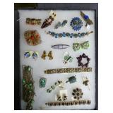 COLLECTION SIGNED VINTAGE JEWELRY