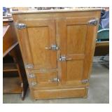 OAK ICE BOX