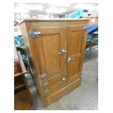 OAK ICE BOX