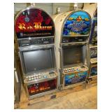 4 SLOT MACHINES