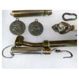 CLOSEUP VARIOUS ITEMS