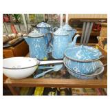 GROUP PICTURE BLUE/WHITE ENAMEL WARE
