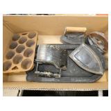 FLAT IRONS,CAST IRON ITEMS