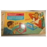 MILTON BRADLEY BATTLESHIP GAME