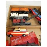 LIONEL TRAIN CARS