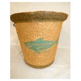 UNUSUAL MAGIC MINNOW BUCKET