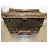 CLOSEUP EARLY FOOT WARMER