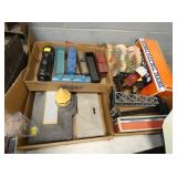 LIONEL TRAIN ASSESSORIES