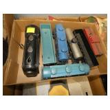 LIONEL TRAIN CARS