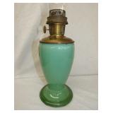 CLOSEUP ALADDIN OIL LAMP