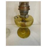 CLOSEUP ALADDIN OIL LAMP