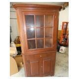 9PANE CORNER CUPBOARD